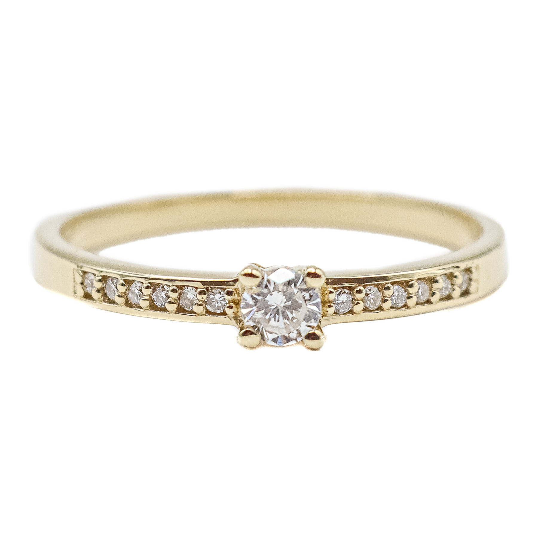 ANILLO CON BRILLANTES