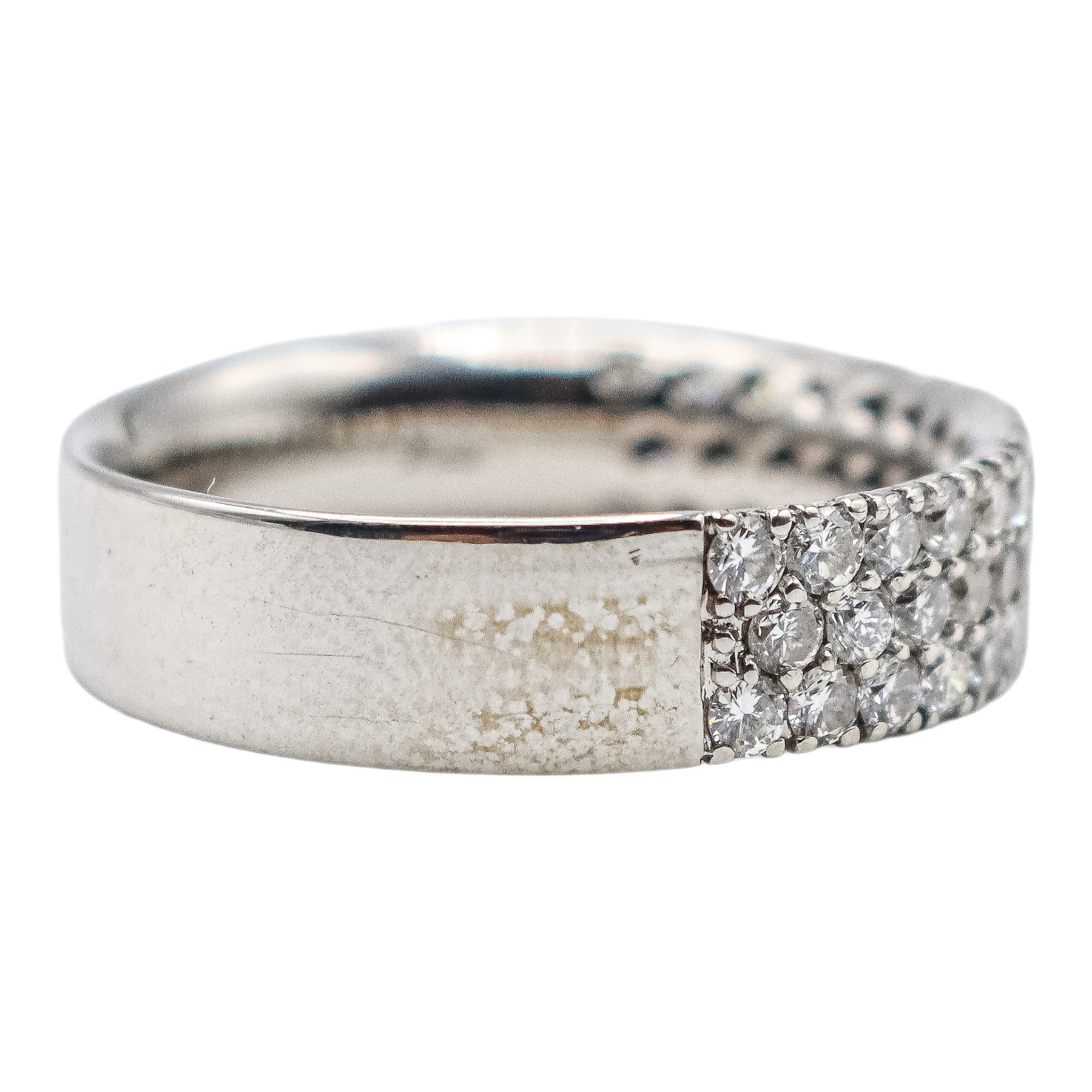 ANILLO ANCHO CON BRILLANTES