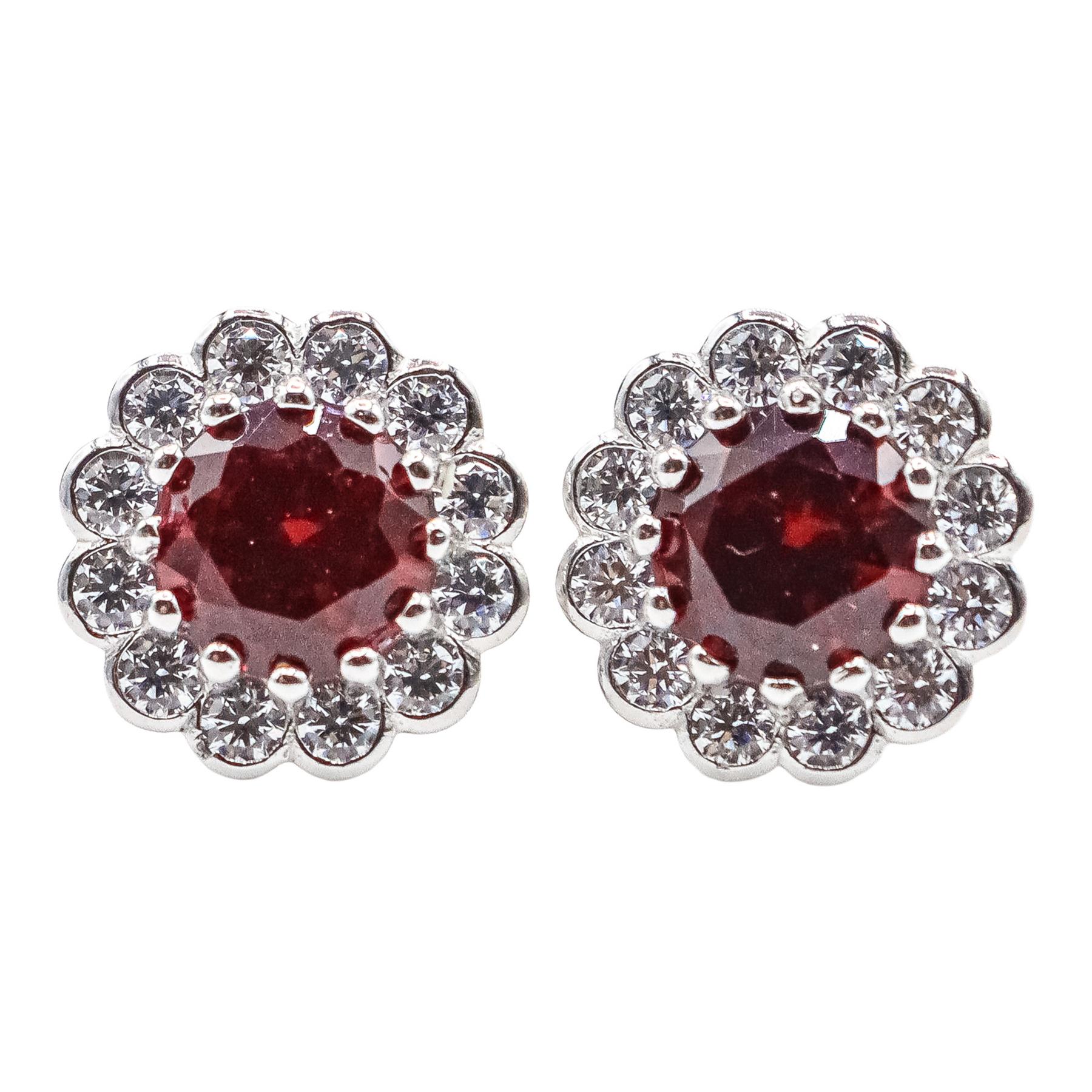 PENDIENTES ROSETÓN CON RUBÍ