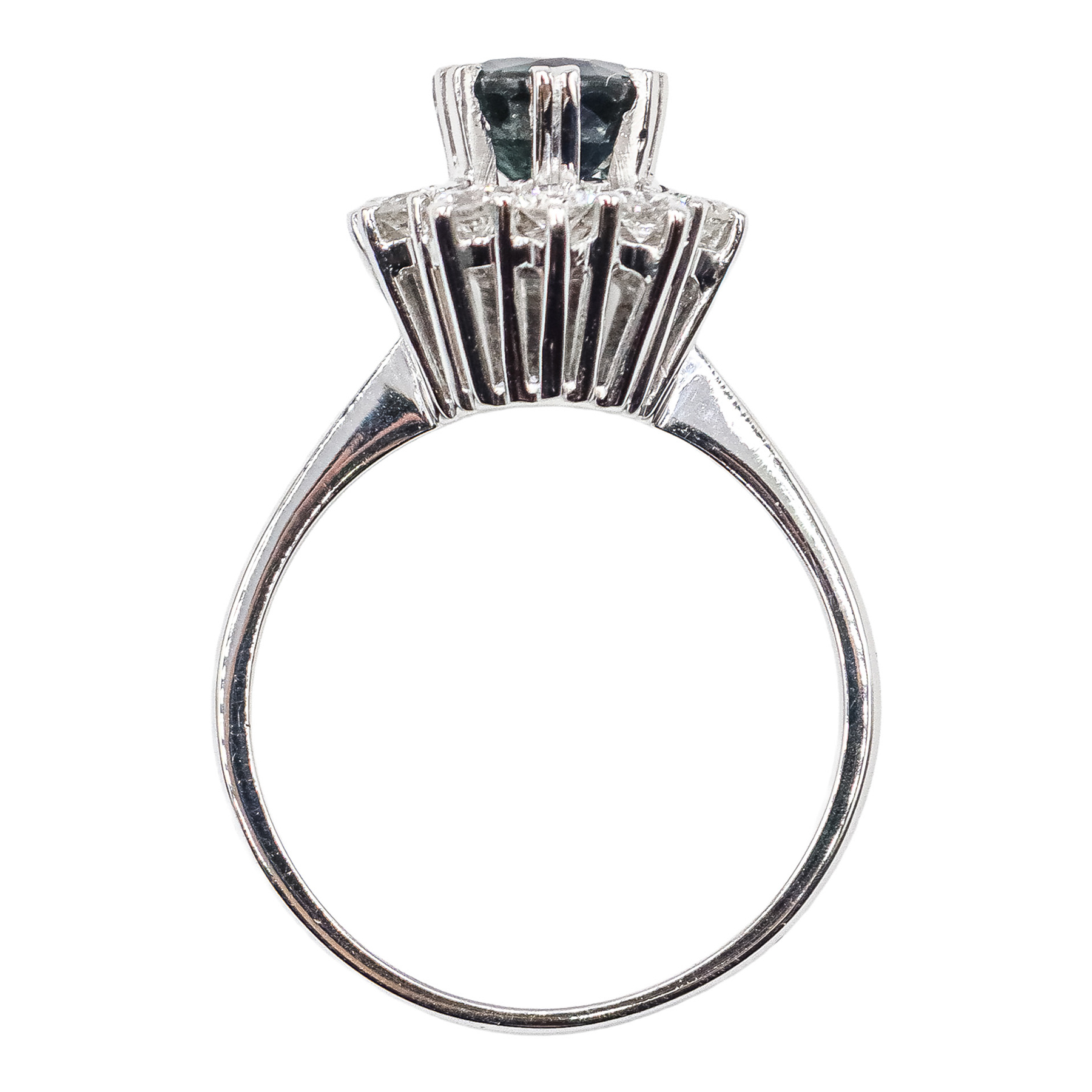 ANILLO ROSETÓN CON ZAFIRO Y BRILLANTES