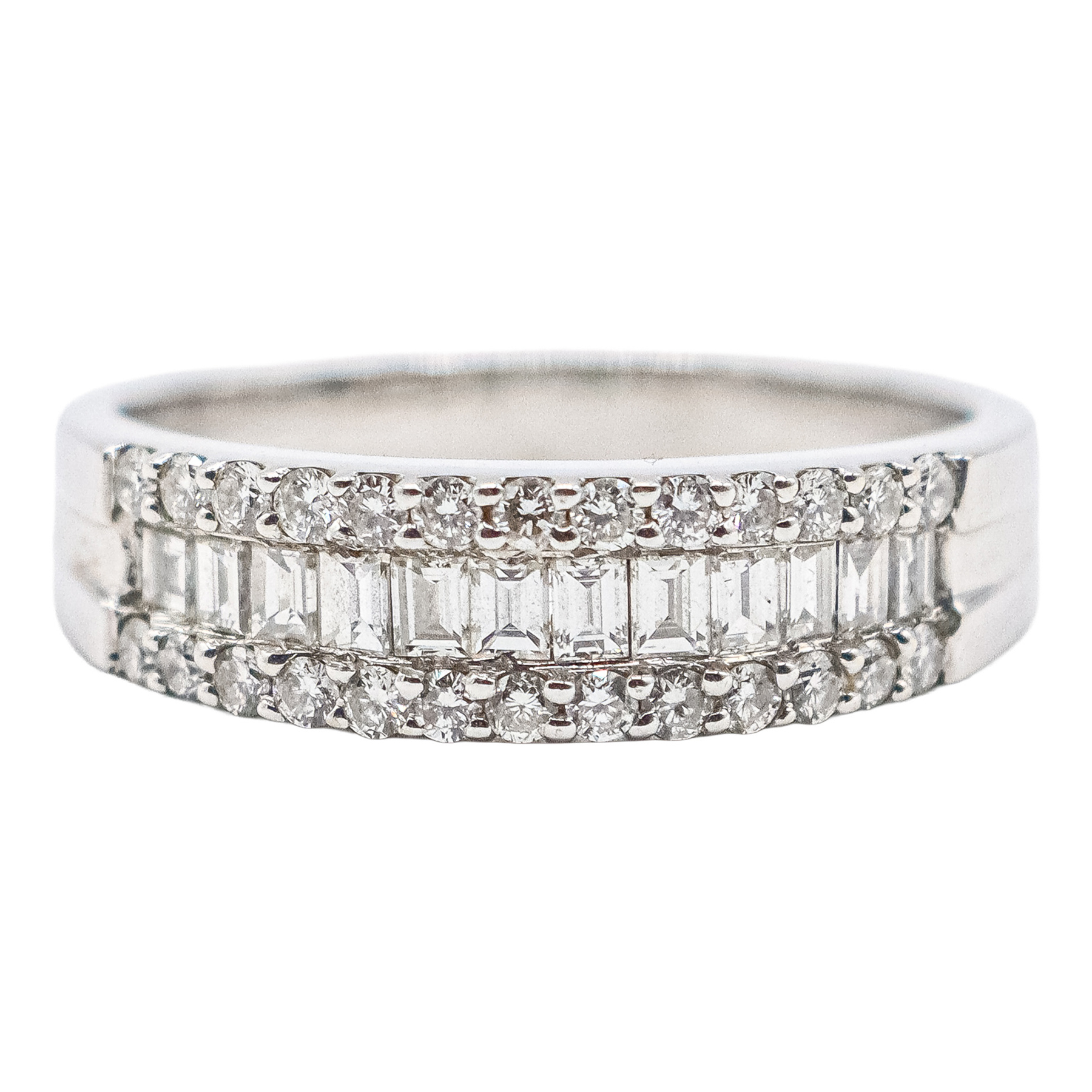 ANILLO CON DIAMANTES