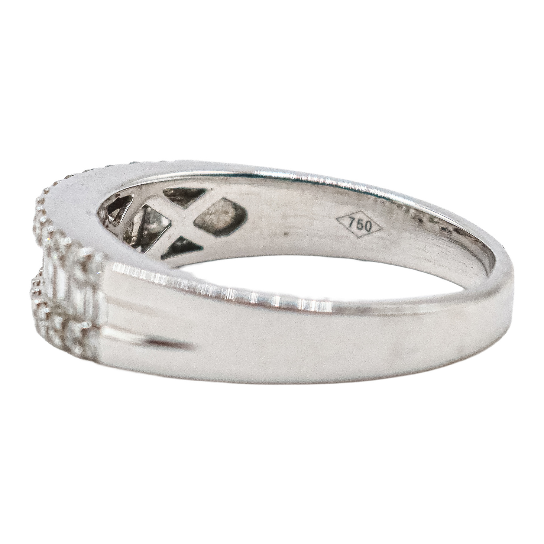 ANILLO CON DIAMANTES