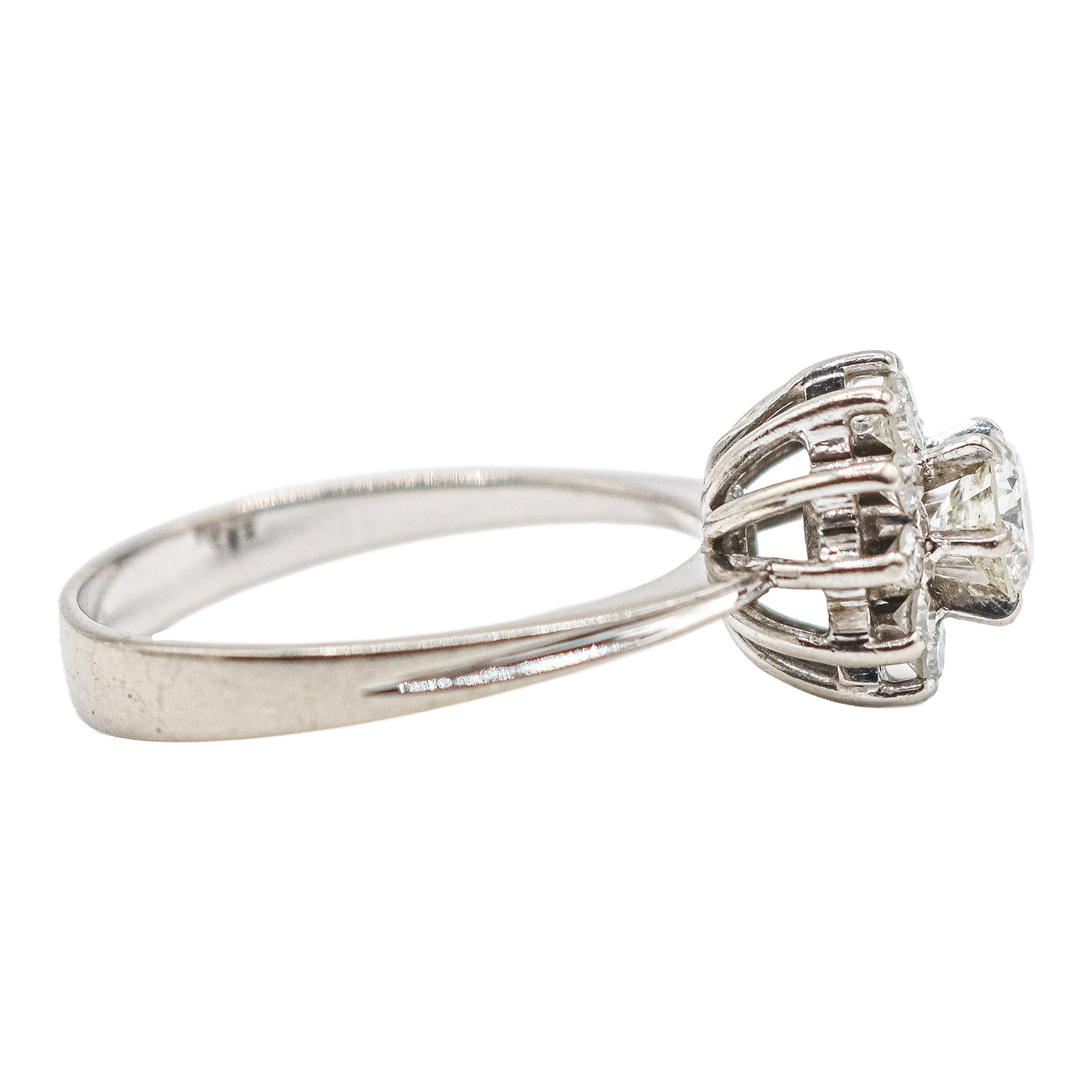 SORTIJA ROSETÓN CON BRILLANTES, AÑOS 70