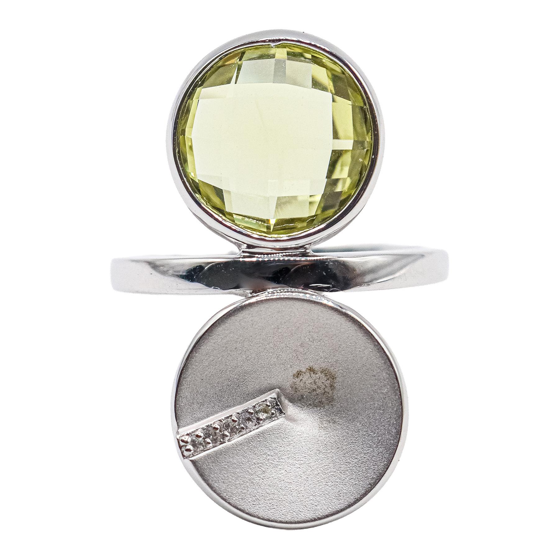 PENDIENTES Y ANILLO DE DISEÑO