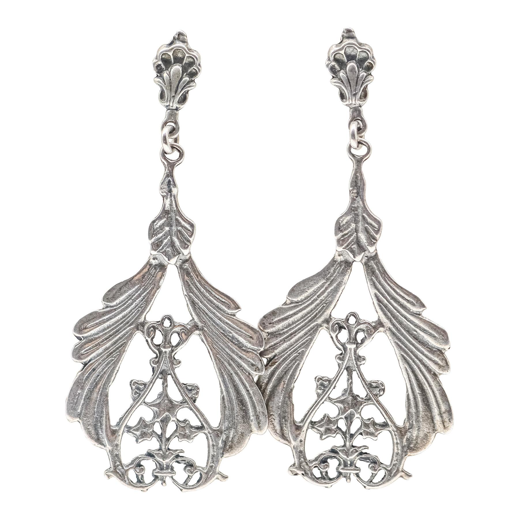 PENDIENTES LARGOS DE PLATA