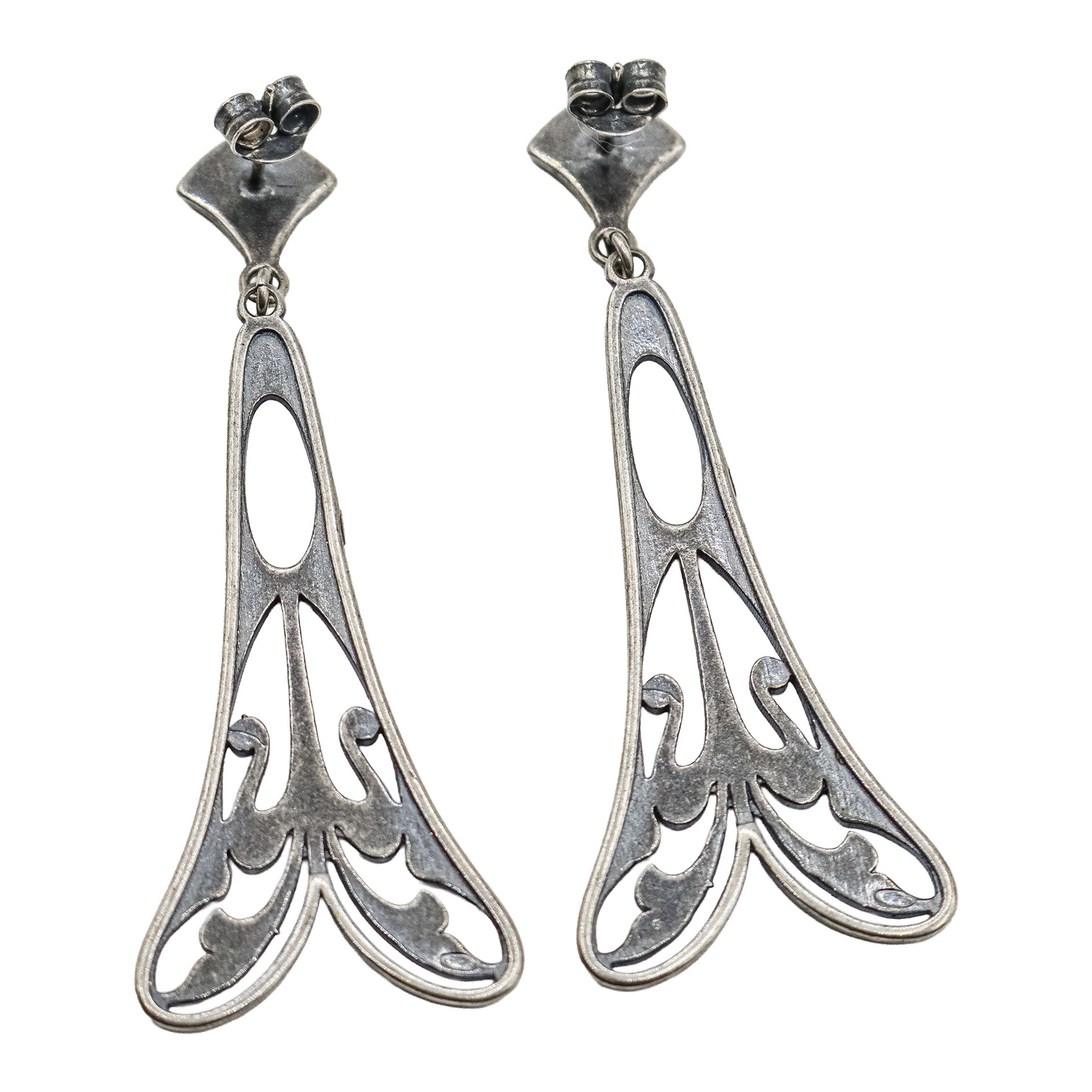 PENDIENTES DE ESTILO MODERNISTA