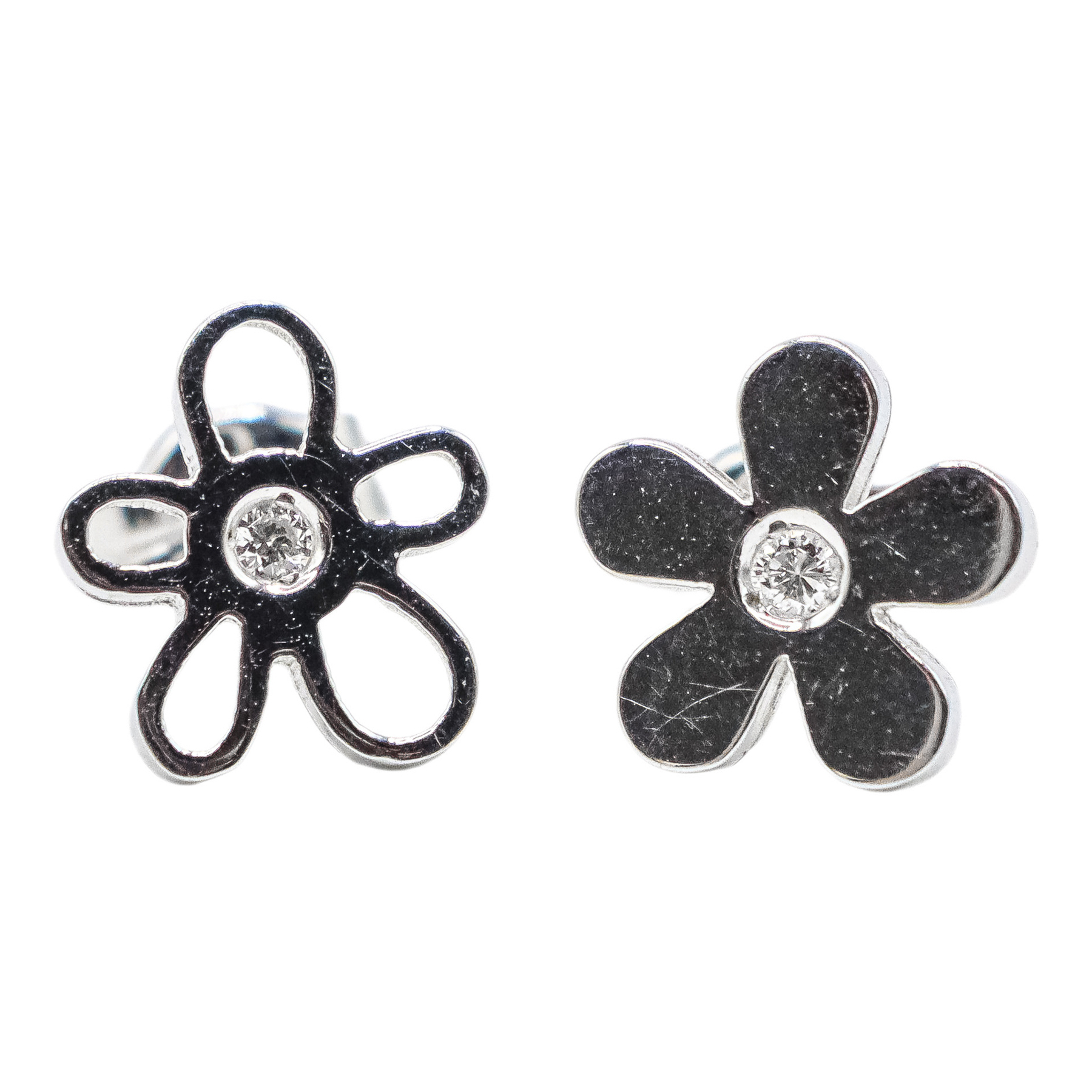 PENDIENTES FLOR CON BRILLANTES