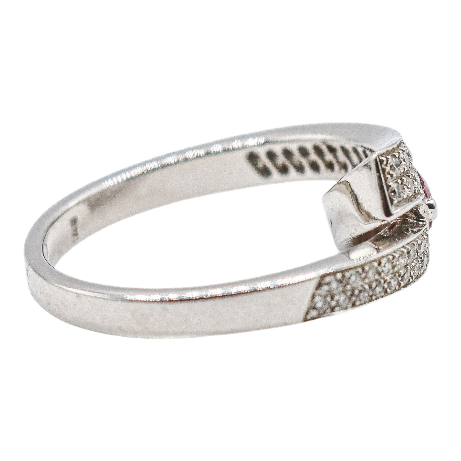 ANILLO CON RUBÍ Y BRILLANTES