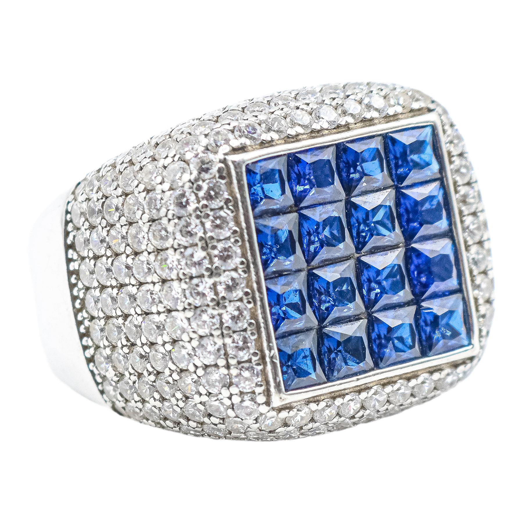 ANILLO SELLO CON CIRCONITAS Y CRISTALES AZULES