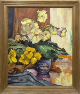 RECIPIENTE CON FLORES AMARILLAS