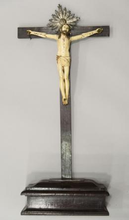 ESCUELA INDOPORTUGUESA, FINALES DEL SIGLO XVII Cristo crucificado