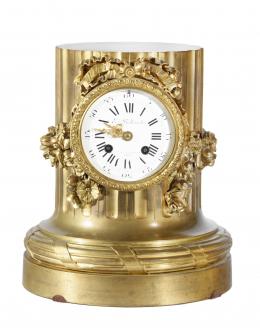 RELOJ DE SOBREMESA ESTILO LUIS XVI, FRANCIA, S. XIX