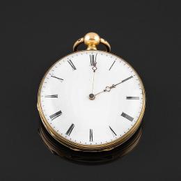 RELOJ LEPINE DE BOLSILLO SUIZO, S.XIX Caja realizada en oro amarillo de 18 kt. Tapa trasera con decoración guilloche y reserva central. Guardapolvo firmado "GENEVE  Nº 32258, CYLINDRE HUIT RUBIS". Esfera de porcelana blanca con numeración romana en negro;