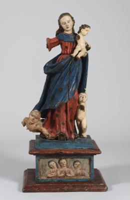 ESCUELA GALLEGA SIGLO XVII Virgen de la Caridad 73 cm.