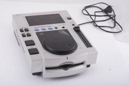 PIONEER CDJ-100S DJ CD DIGITAL PERFORMANCE PLAYER, PLATEADO Y NEGRO No se garantiza funcionamiento.