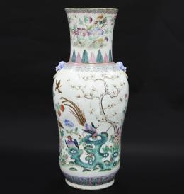 JARRÓN EN PORCELANA ESMALTADA Y VIDRIADA FAMILIA ROSA. CHINA, FFS. S. XIX