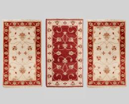 CONJUNTO DE TRES ALFOMBRAS DE LANA