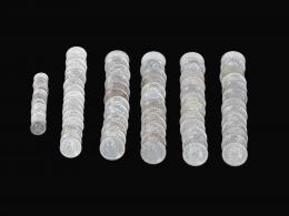 MONEDAS VENEZUELA -BOLÍVARES- VARIADAS EN PLATA Relizadas en plata de ley. El lote consta de 104 monedas repartidas en: 63 2 BOLIVAR, 20 1 BOLIVAR, 20 0,25, 1 0,50.
