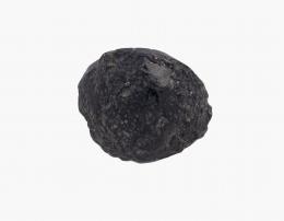 METEORITO TECTITA INDOCHINITA NATURAL DE 44.36 GR, CON CERTIFICADO DE AUTENTICIDAD Gran pieza de tectita natural de 44.36 ct. Original de Indochina, este raro y escaso mineral se forma a partir del impacto de un meteorito en la superficie terrestre. Se ac