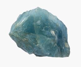 GRAN AGUAMARINA NATURAL DE 1.990 CT EN BRUTO Maravillosa aguamarina natural en una gran pieza, de 1.990 ct, en bruto. Con un precioso color característico de esta maravillosa gema perteneciente a la familia de los berilos, en un tamaño muy difícil de enco