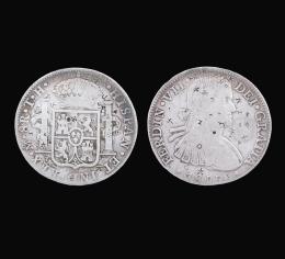 MONEDA DE PLATA DE 8 REALES, 1809, MEXICO.FERNANDO VII Moneda de plata acuñada en 1809, Mexico. Correspondiente al período del Rey Fernando VII (1808-1821). Diámetro: 38 mm.Anverso: FERDIN VII DEI GRATIA 1809Reverso: HISPAN ET IND REX M 8R T H
