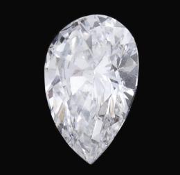 DIAMANTE DE LABORATORIO EN TALLA PERILLA DE 1.05 CT Diamante de laboratorio sin engastar, en talla pera, con unos valores estimados de color y pureza de D y VVS2, respectivamente, con un peso aproximado de 1.05 ct. Se acompaña de certificado IGI LG5021841