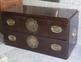 MUEBLE AUXILIAR CHINO Madera 53,50 cm. x96,50 cm. x45,50 cm.