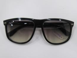 GAFA DE SOL RAY BAN Marcadas señales de deterioro. Con funda.