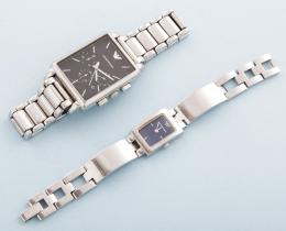 LOTE DE DOS RELOJES EMPORIO ARMANI EN METAL PLATEADO CON CORREA DE METAL ,EMPORIO ARMANI  NO SE PUEDE COMPROBAR SU FUNCIONAMIENTO,MOVIMIENTO CUARZO. 