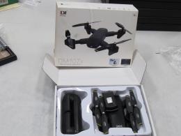 DRONE ,DM ,107 S Drone acompañado de caja con sus correspondientes accesorios, en buen estado.NO SE PUEDE COMPROBAR SU FUNCIONAMIENTO