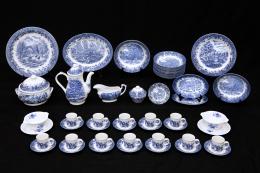 VAJILLA DE PORCELANA MARCA CHURCHILL CON DECORACIÓN AZUL Porcelana