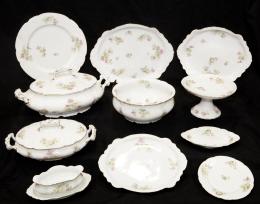 VAJILLA DE PORCELANA CON DECORACIÓN FLORAL Y PERFIL DORADO Porcelana