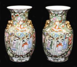 PAREJA DE JARRONES CHINOS DE PORCELANA MED.S.XX
