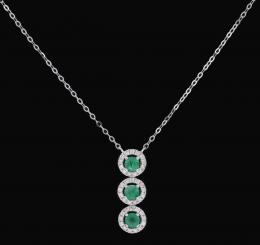 COLGANTE CON CADENA EN ORO 18 KT CON ESMERALDAS Y DIAMANTES