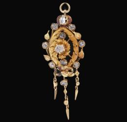 COLGANTE ANTIGUO EN ORO 18 KT CON DIAMANTES