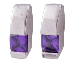 PENDIENTES EN METAL RODINADO Y PIEDRA COLOR AMATISTA