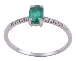 SORTIJA EN ORO 18KT, ESMERALDA Y DIAMANTES