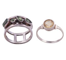 DOS SORTIJAS EN PLATA DE LEY 925 Y PIEDRAS DE COLOR