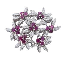 BROCHE EN ORO 18KT, RUBÍES Y DIAMANTES