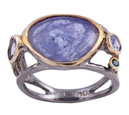 SORTIJA EN PLATA 925 CON CHAPADO EN ORO, TANZANITA Y ZAFIROS. JOYERÍA DE AUTOR, PIEZA ÚNICA