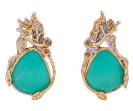 PENDIENTES EN PLATA 925 CON CHAPADO EN ORO, CRISOPRASAS, RUBÍES Y ZAFIROS FANCY. JOYERÍA DE AUTOR, PIEZA ÚNICA
