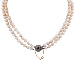 COLLAR DE PERLAS CULTIVADAS Y BROCHE EN ORO BICOLOR 18KT, MARCASITA Y DIAMANTES