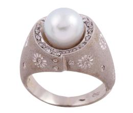 SORTIJA EN ORO 18KT, PERLA Y DIAMANTE