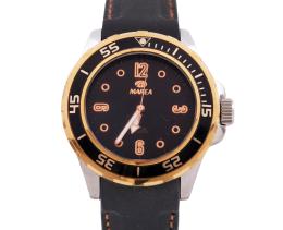 RELOJ MAREA EN ACERO CON BISEL CHAPADO EN ORO. CUARZO.