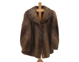 CHAQUETÓN EN PIEL DE NUTRIA