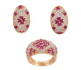 PENDIENTES Y SORTIJA EN ORO 18KT, RUBÍES Y BRILLANTES