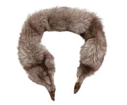 CUELLO EN PIEL DE ZORRO DE SIBERA