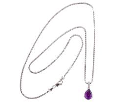 COLGANTE EN ORO DE 18KT CON UNA AMATISTA, DIAMANTES Y CADENA EN PLATA DE LEY