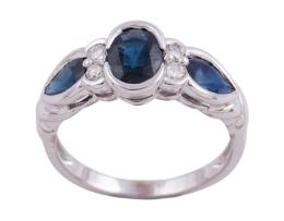 SORTIJA EN ORO DE 18KT CON ZAFIROS Y DIAMANTES