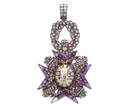 CONDECORACIÓN-COLGANTE INSIGNIA DE LA "ORDEN DEL LEÓN BLANCO" EN ORO DE 18KT, ESMALTES, DIAMANTES Y AMATISTAS